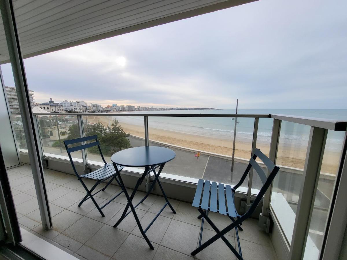 Appartement T2 Face Plage Avec Balcon, Cuisine Equipee Et Tv - Fr-1-92-908 レ・サ​​ーブル・ドロンヌ エクステリア 写真