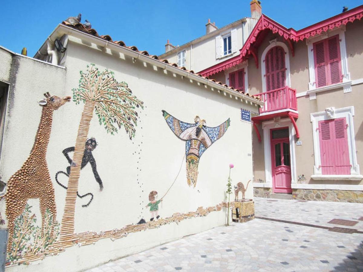 Appartement T2 Face Plage Avec Balcon, Cuisine Equipee Et Tv - Fr-1-92-908 レ・サ​​ーブル・ドロンヌ エクステリア 写真