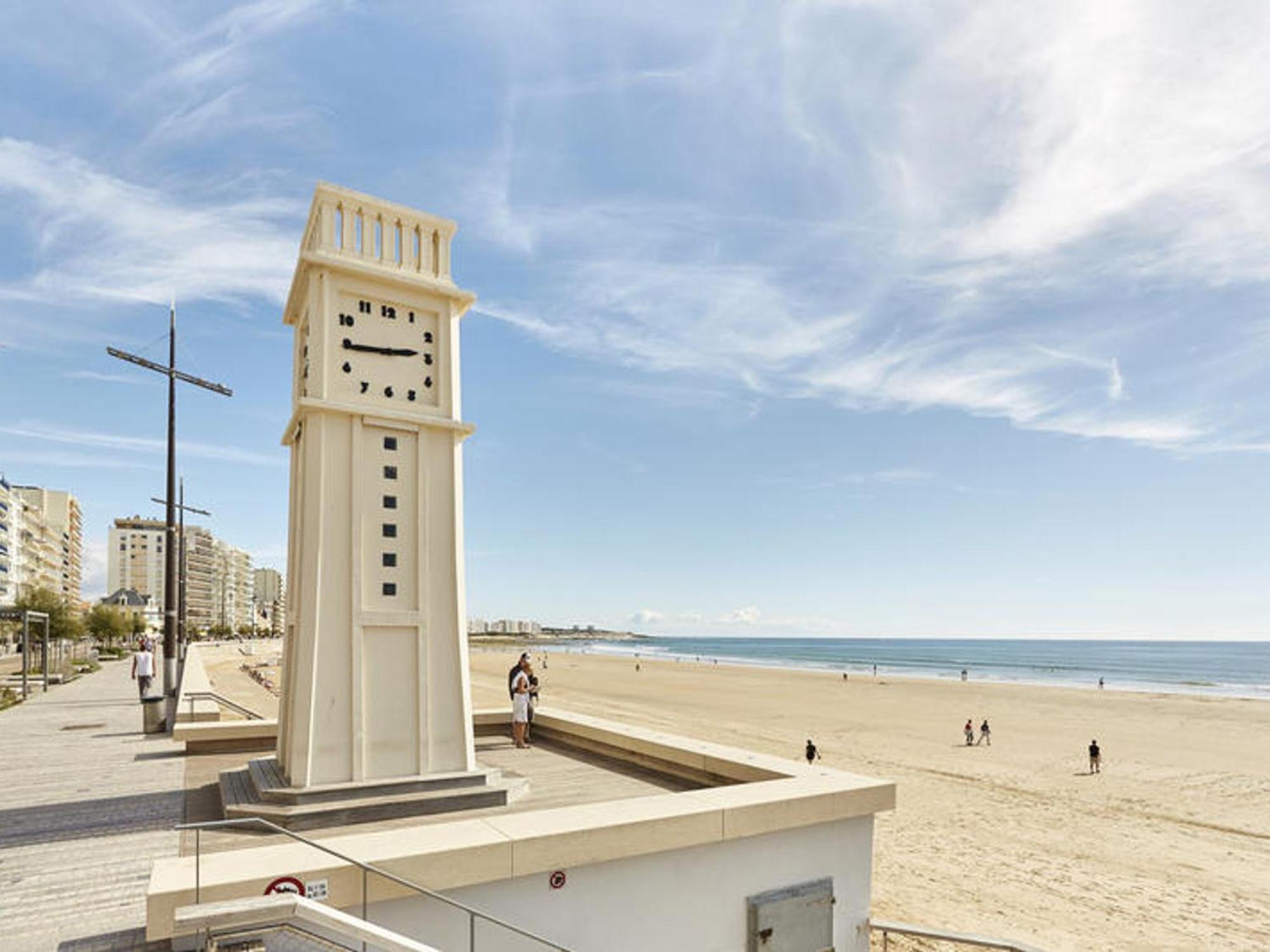 Appartement T2 Face Plage Avec Balcon, Cuisine Equipee Et Tv - Fr-1-92-908 レ・サ​​ーブル・ドロンヌ エクステリア 写真
